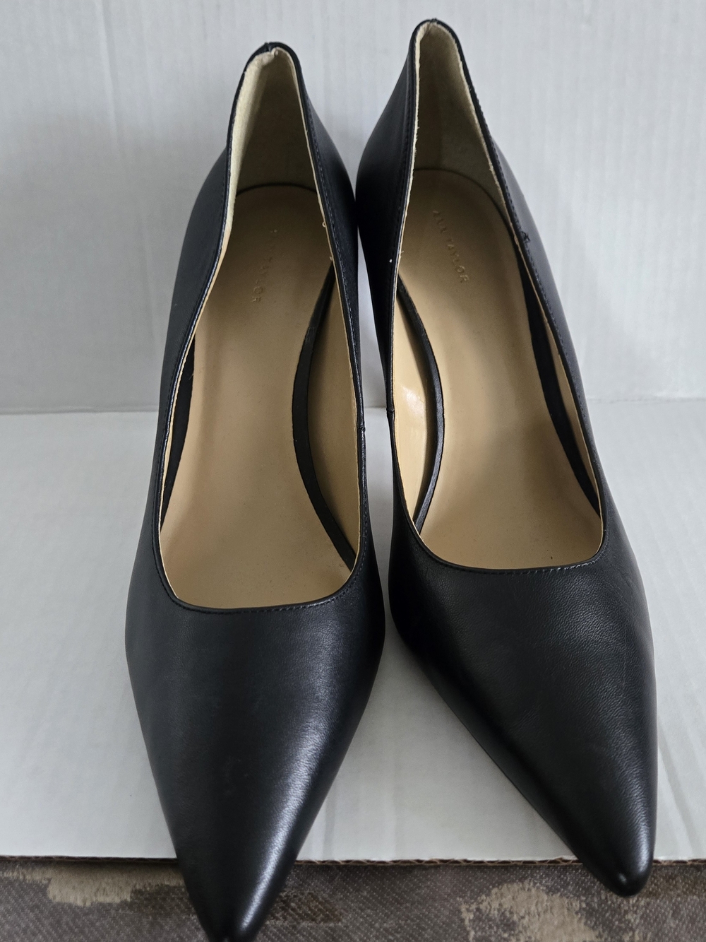 Ann Taylor Pointed Toe Pumps in Black US 10M